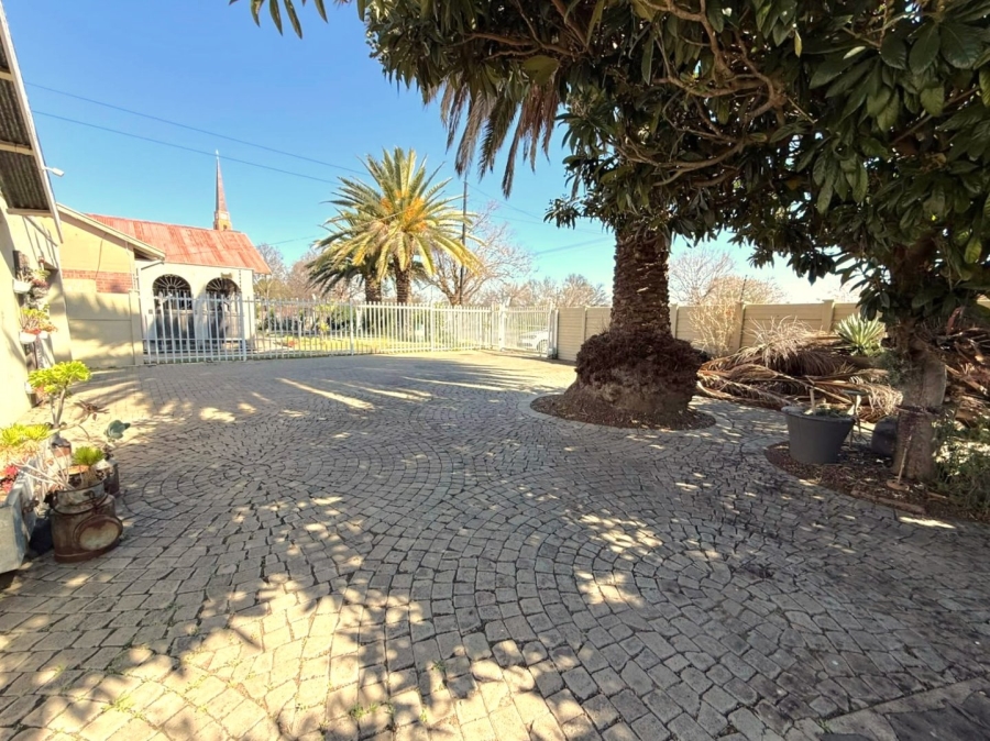 5 Bedroom Property for Sale in Hospitaalpark Free State